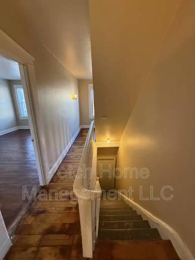 Main picture of 34 Conestoga St