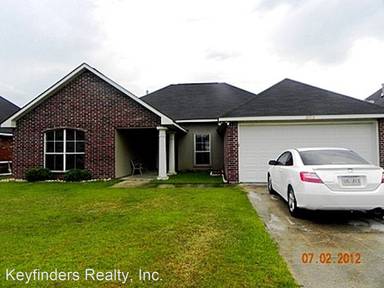 Main picture of 26435 Greenwood Dr