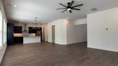 Main picture of 14409 Crest Palm Ave