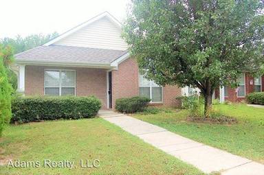 Main picture of 1060 Village Trl