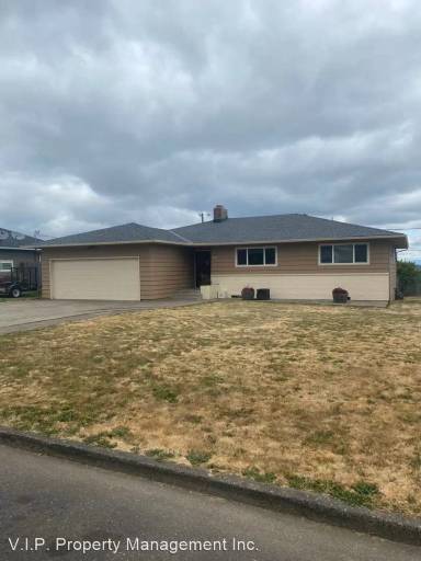 Main picture of 3170 NE 126th Ct