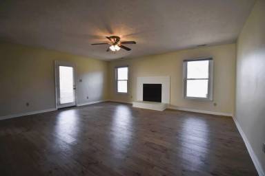 Main picture of 5758 Cottonbelt Way