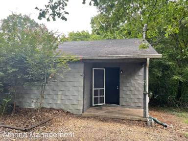 Main picture of 160 Tibbetts St