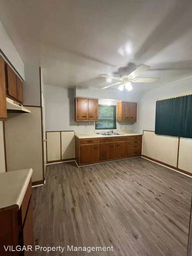 Main picture of 3970 Carolina St