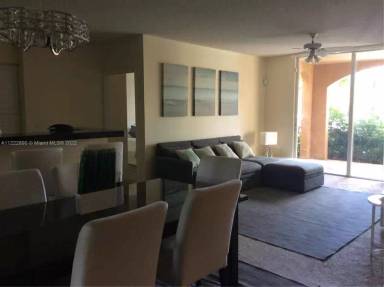 Main picture of Yacht Club at Aventura