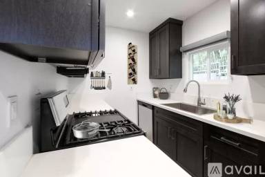 Main picture of 410 Lucas Ave