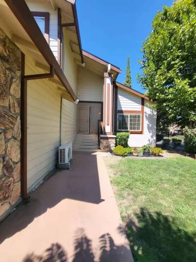 Main picture of 4079 Louganis Way