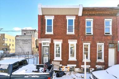 Main picture of 3125 N Bancroft St