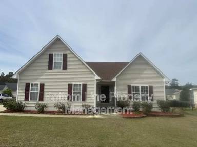 Main picture of 4044 Red Oak Dr