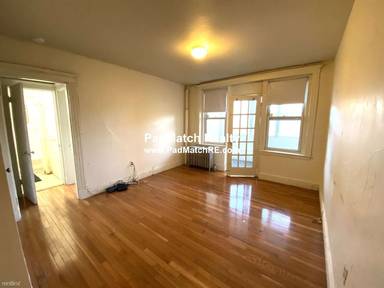 Main picture of 1626 Commonwealth Ave