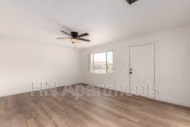 Main picture of 3323 W Monroe St