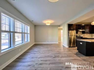 Main picture of 1000 Crain St & 1136 Maple Ave