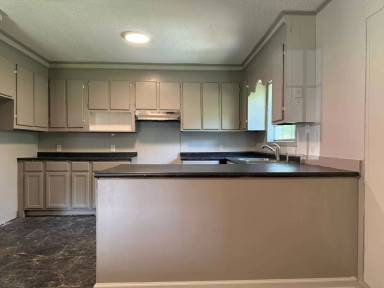 Main picture of 822 Laura St