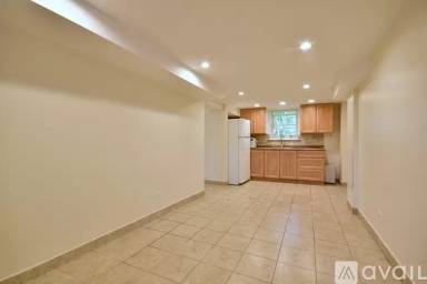 Main picture of 3859 N Oconto Ave