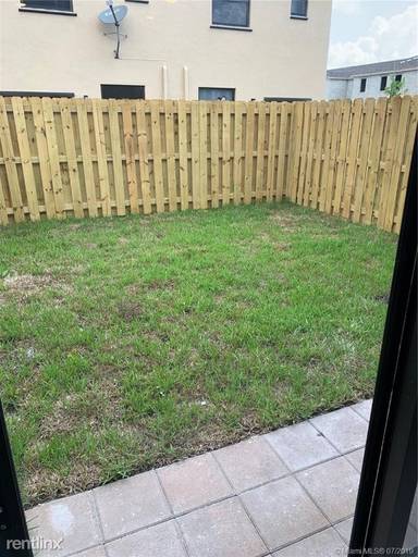 Main picture of 11342 SW 249th St