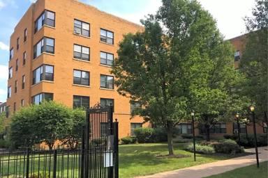 Main picture of 7500 S South Shore Dr Apartments