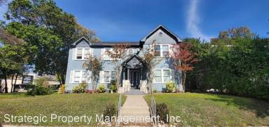 Main picture of 103 Blue Bonnet Blvd