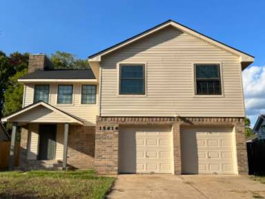 Main picture of 15614 Wildwood Lake Dr