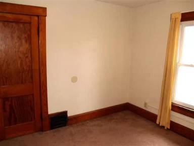 Main picture of 214 14th St NW