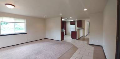 Main picture of 1124 Lindstrom St