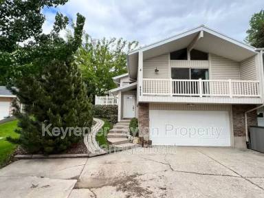 Main picture of 1248 N Compton Rd