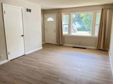 Main picture of 7 Francis Ct