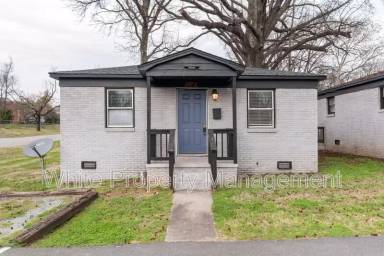 Main picture of 2317 Julia Ave