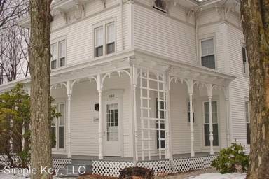 Main picture of 462 Middle Tpke E