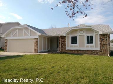 Main picture of 2932 Leawood Dr