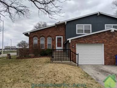 Main picture of 1614 E Cedar Pl
