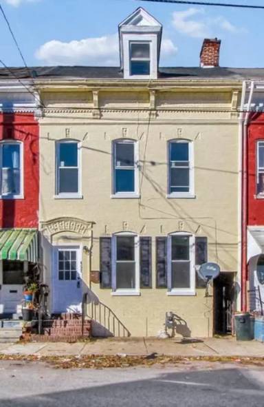 Main picture of 451 Salem Ave