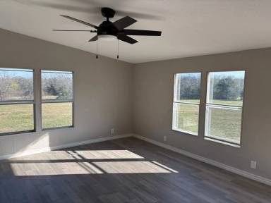 Main picture of 6100 Preston Rd