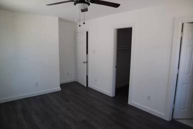 Main picture of 4330 Plaag St
