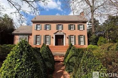 Main picture of 1029 Magnolia Curv
