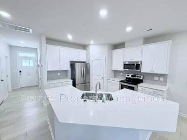 Main picture of 428 Bee Cove Way