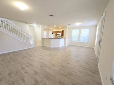 Main picture of 4786 Monarch Way