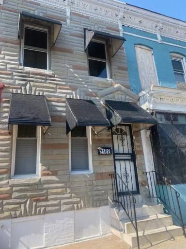 Main picture of 2102 W Fayette St