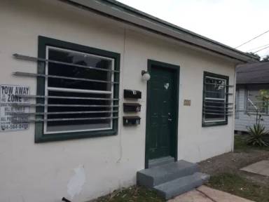 Main picture of 721 Middle St