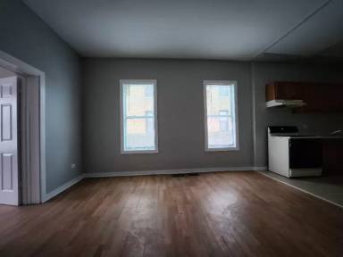 Main picture of 7314 S Kenwood Ave