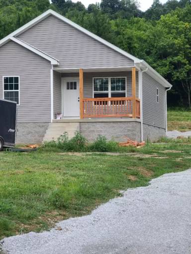 Main picture of 14 Bee Branch Ln