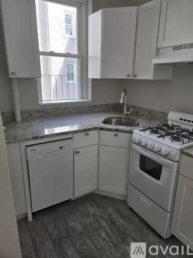 Main picture of 1189 Commonwealth Ave