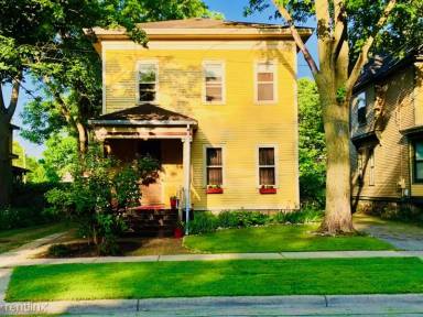 Main picture of 420 Elm St