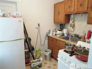 Main picture of 349 Pleasant St