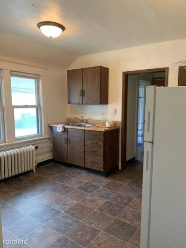 Main picture of 208 6th Ave N