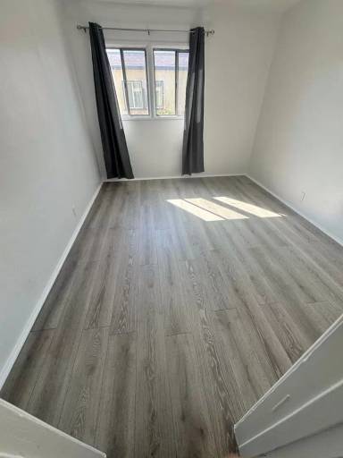 Main picture of 1004 N Burris Ave
