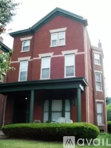 Main picture of 1237 S 2nd St