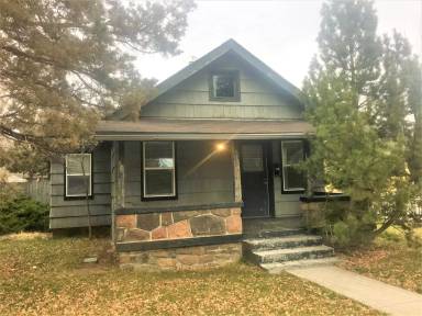 Main picture of 636 NW Newport Ave