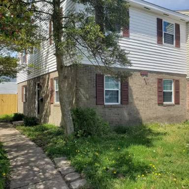 Main picture of 1725 Olde Buckingham Rd