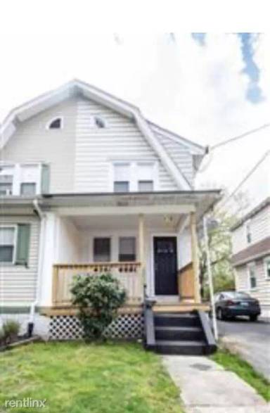 Main picture of 256 E Avon Rd