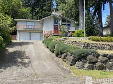 Main picture of 3464 Partridge Holw NE
